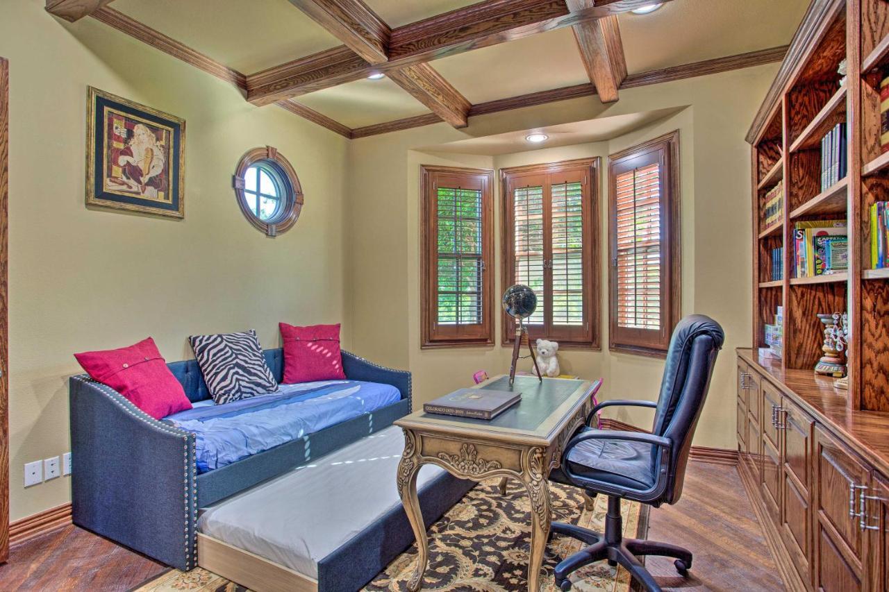 Lavish Celina Home With Patio And Game Room! エクステリア 写真